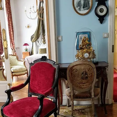Royal Hubert Apartment